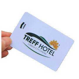 मैट पीवीसी  RFID होटल कुंजी कार्ड 13.56 मेगाहर्ट्ज CR80 चुंबकीय पट्टी